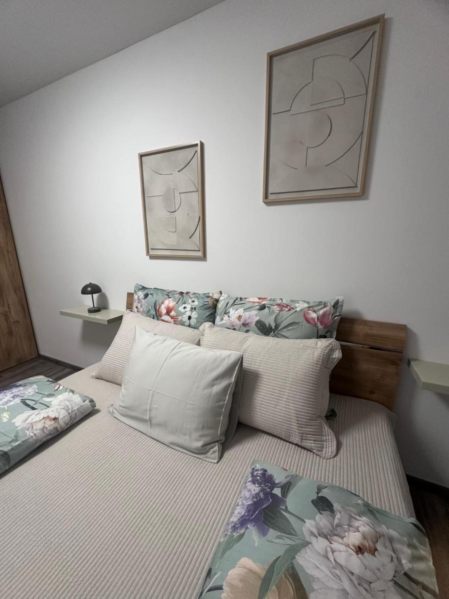 Leona Apartmán